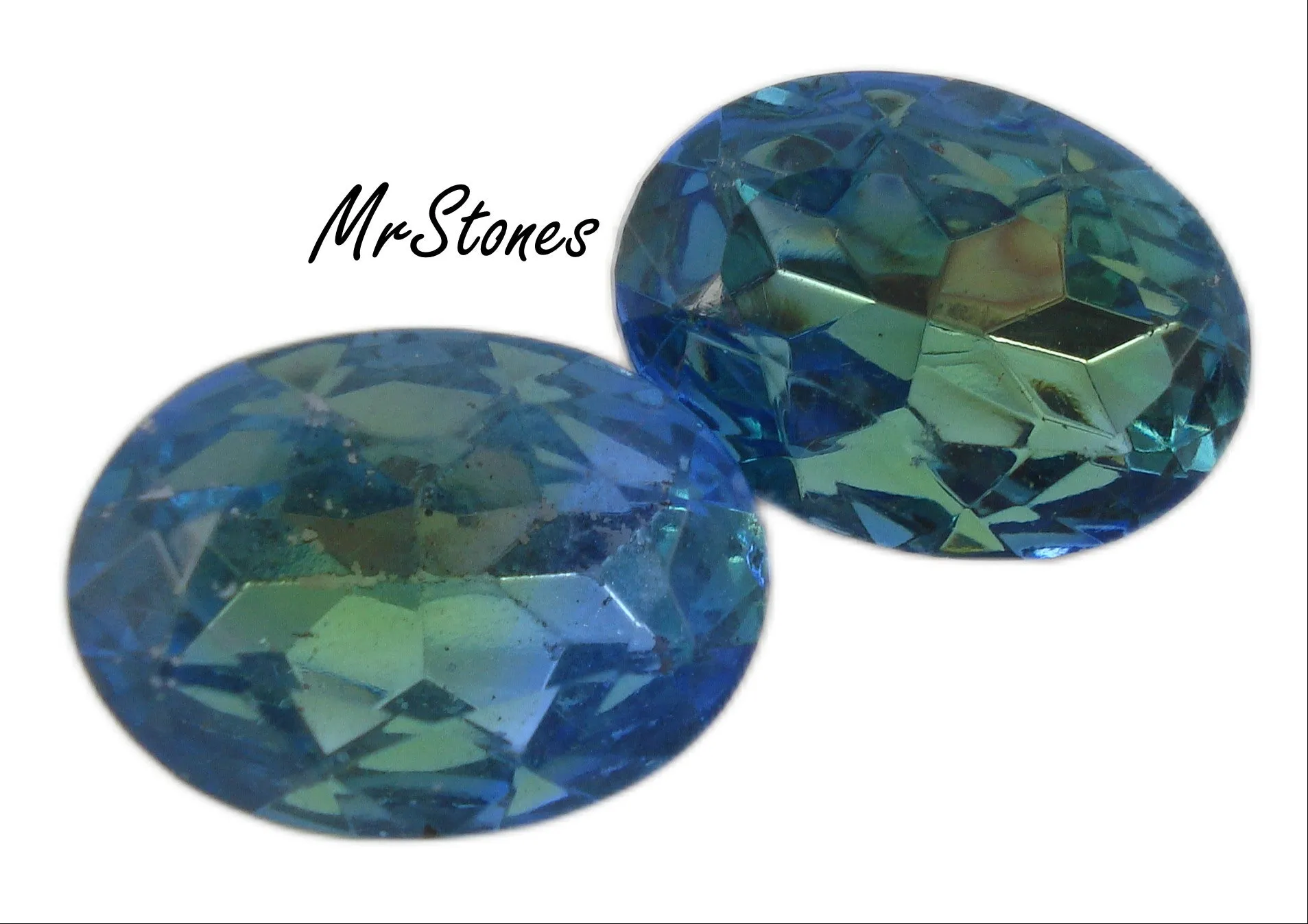 18x13mm (4130/2) TTC Old Bermuda Blue Oval Shape (Peridot/Light Sapphire)