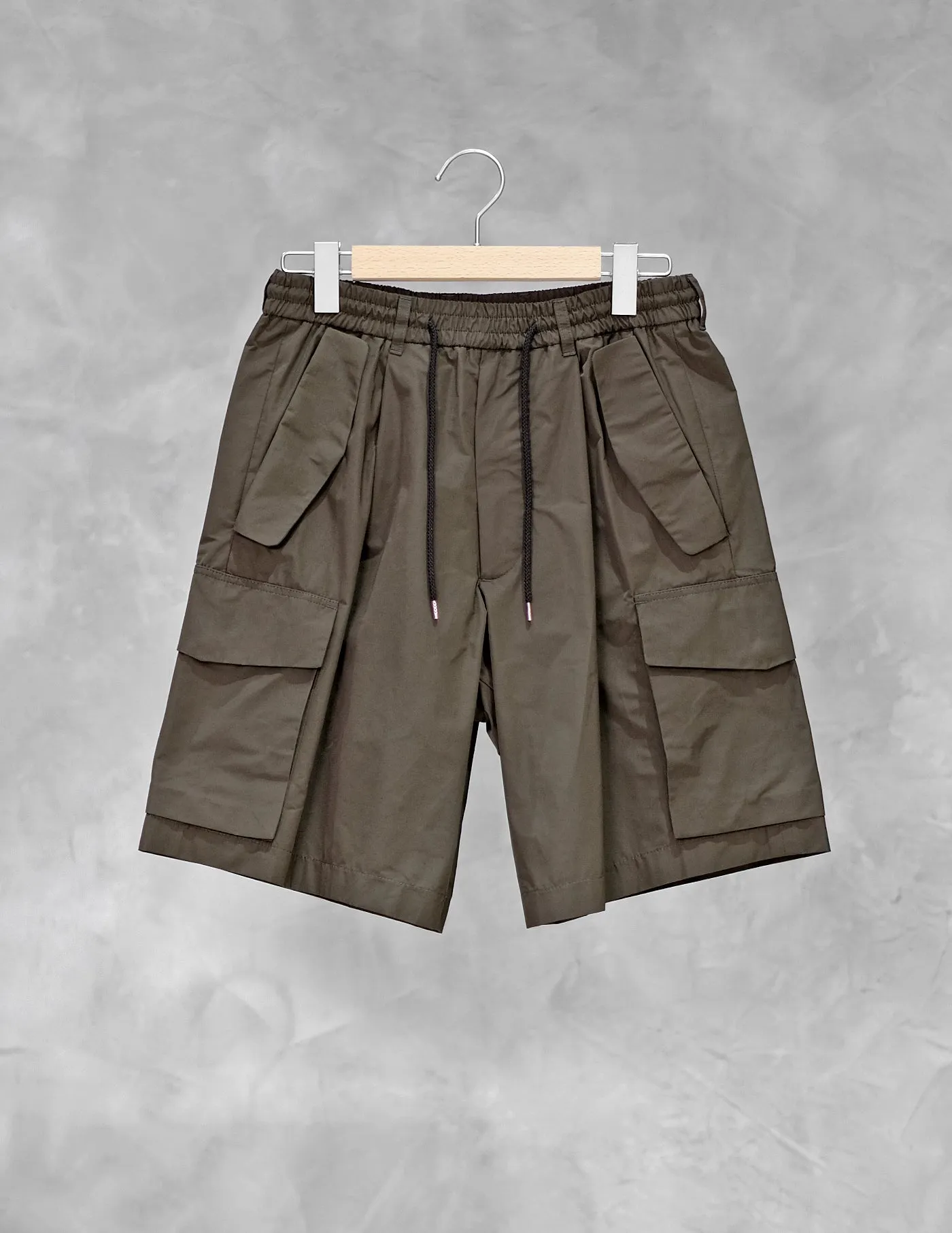LOWNN NYLON CARGO SHORTS