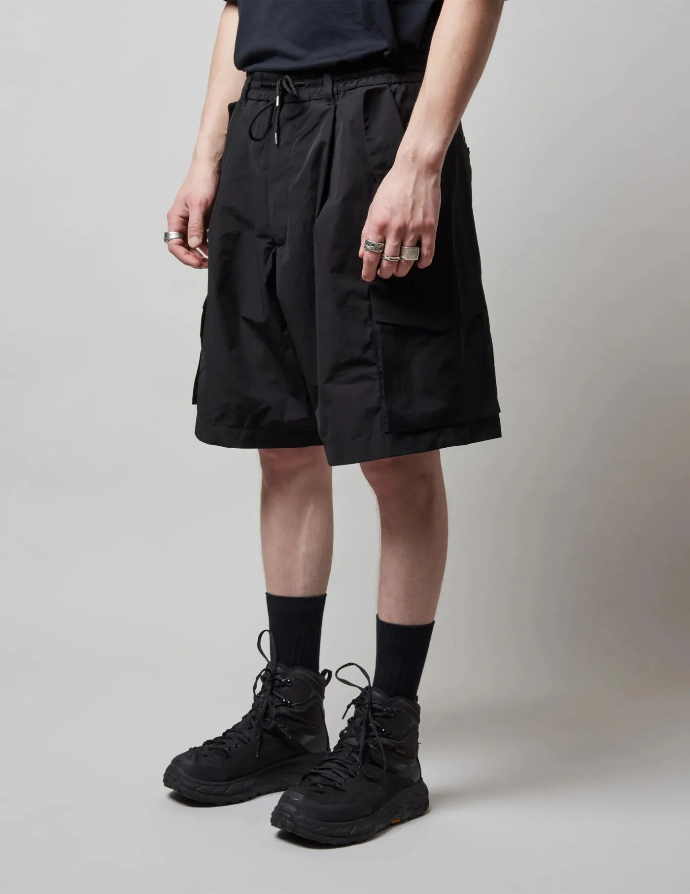 LOWNN NYLON CARGO SHORTS