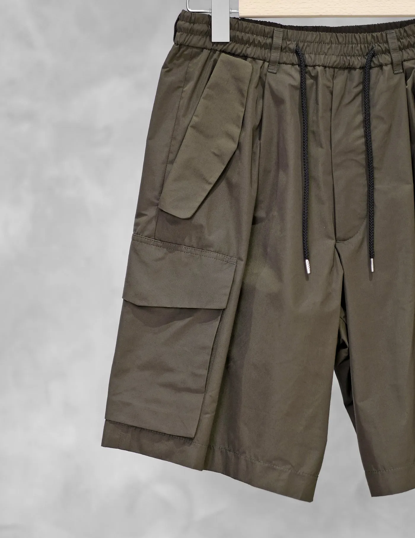 LOWNN NYLON CARGO SHORTS