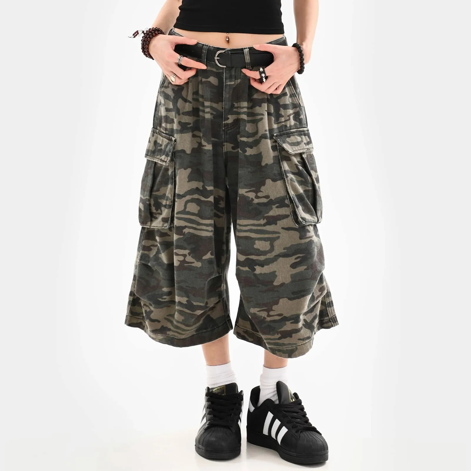 Women's Camouflage Y2K Baggy Cargo Shorts